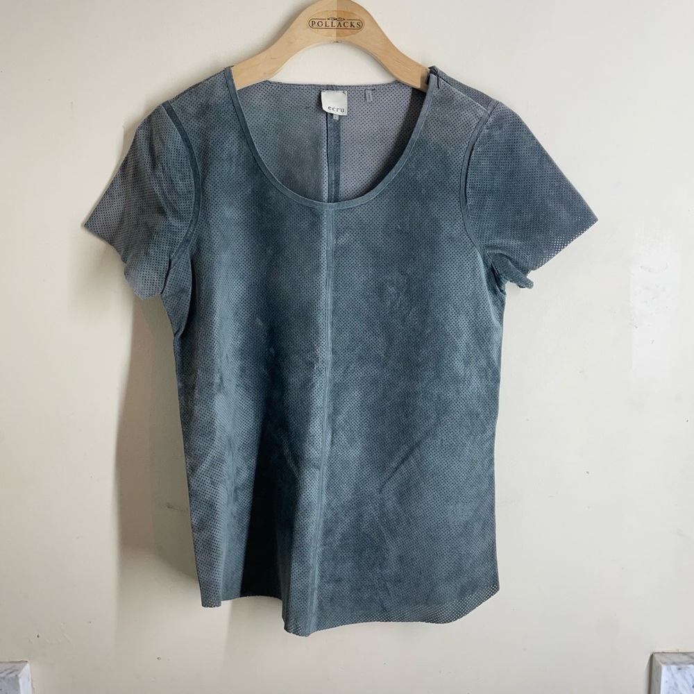 Ecru Suede Leather Short Sleeve Scoop Neck Top Grey size Small